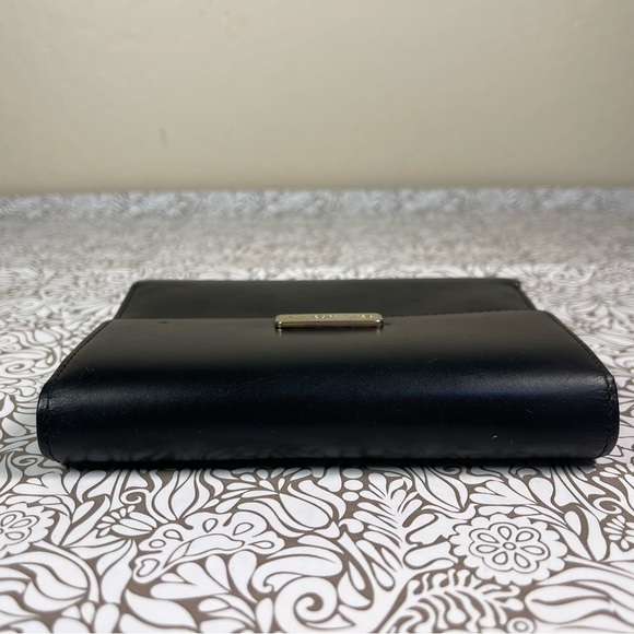 ST. JOHN Black Leather Trifold Wallet - Picture 6 of 15